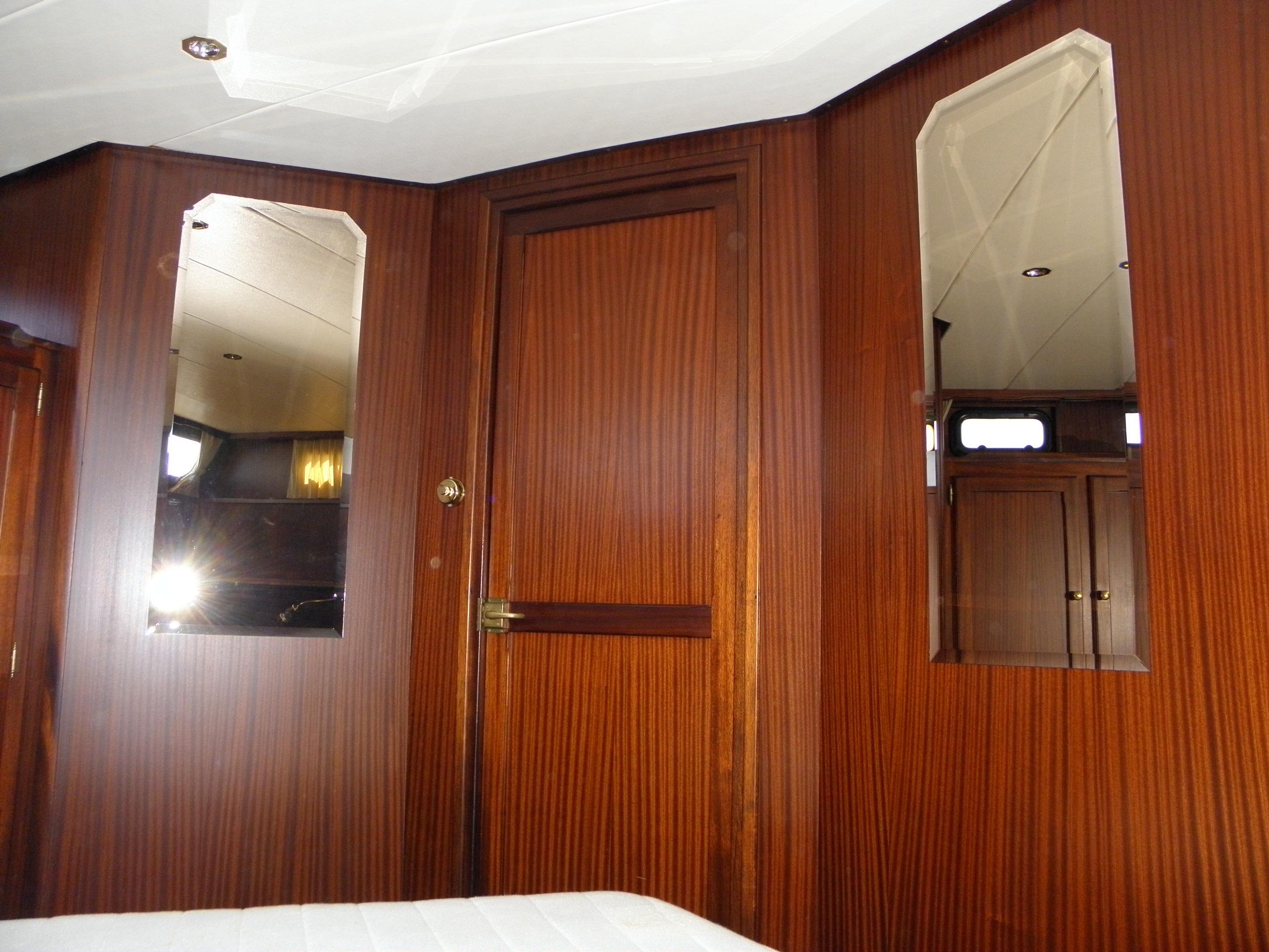 Aft cabin, Accommodation